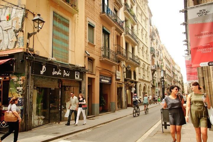 Gasthaus Center-Ramblas Barcelona Exterior foto
